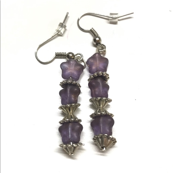 Munandme Jewelry - Violets beads dangle earrings handmade by MunandMe